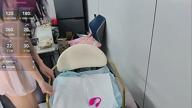 Snapshot of xlin-baby chatting on May 2026 04:23:01 PM xlin-baby online show from May 2026 04:23:01 PM