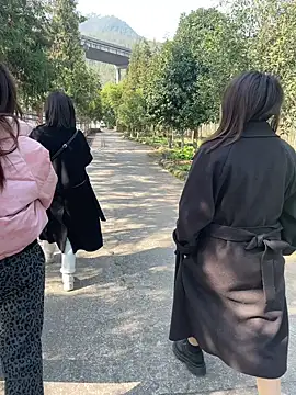 xiaoling2358 online show from January 2026 04:47:01 AM