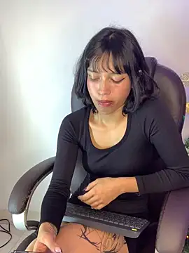 LiilithStonne online show from December 2025 12:23:02 PM