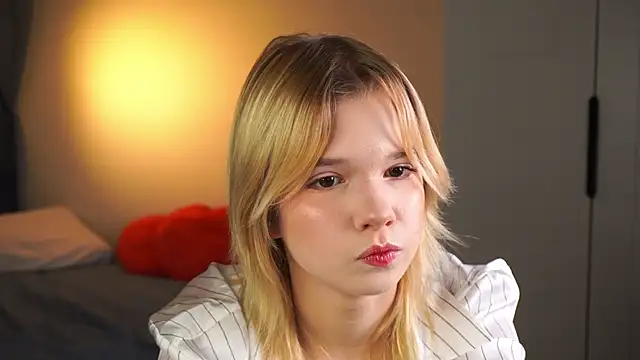 PhillisEsplin online show from November 2025 08:08:02 PM