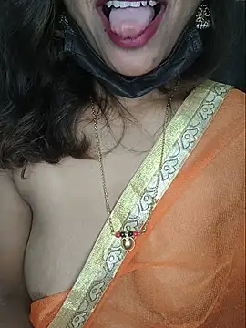 Snapshot of Premalatha_28 chatting on May 2026 06:05:02 PM Premalatha 28 online show from May 2026 06:05:02 PM