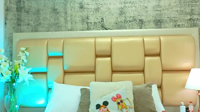 SelennaCooper online show from November 2025 11:35:01 AM