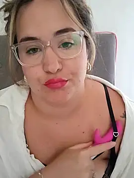 iviiiiiiiiiii online show from December 2025 05:19:02 PM