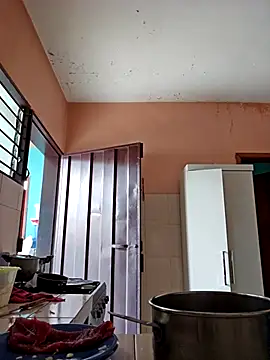 skinnyrox online show from February 2026 06:17:01 PM