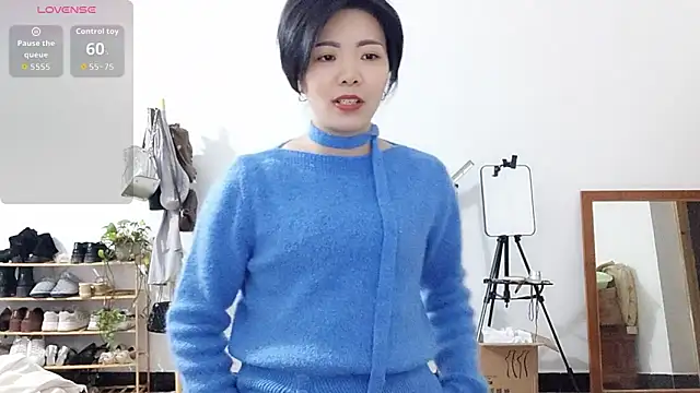 Snapshot of adele8731 chatting on December 2025 01:53:01 PM adele8731 online show from December 2025 01:53:01 PM