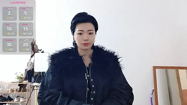 Snapshot of adele8731 chatting on January 2026 03:43:01 AM adele8731 online show from January 2026 03:43:01 AM