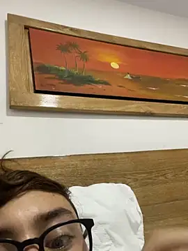 Boyfriend-Hot online show from December 2025 01:24:01 AM