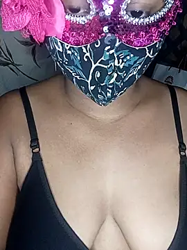 arpitaroy0 online show from November 2025 03:49:01 PM