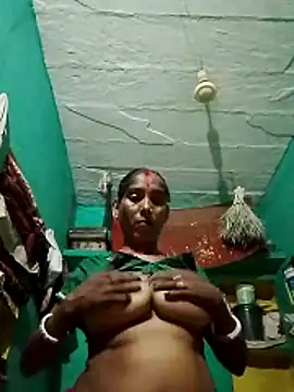 Snapshot of Xx_savita chatting on June 2026 05:04:02 PM Xx savita online show from June 2026 05:04:02 PM