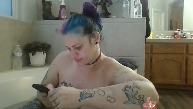 Snapshot of anitabonghit chatting on April 2026 01:27:02 PM anitabonghit online show from April 2026 01:27:02 PM