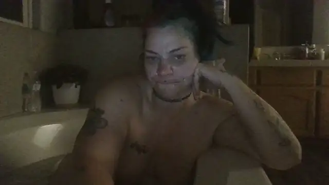 Snapshot of anitabonghit chatting on April 2026 12:32:01 PM anitabonghit online show from April 2026 12:32:01 PM