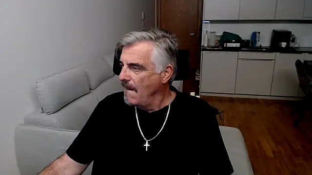 Buidapest online show from November 2025 12:21:02 AM