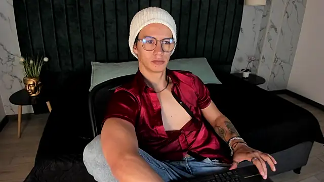 Brandon starkk online show from November 2025 11:55:02 AM