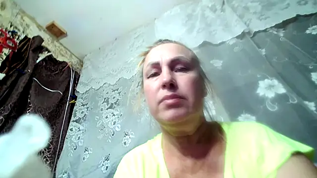 Kissingyouu online show from November 2025 06:40:02 AM