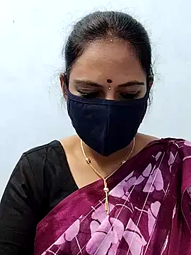 Queen-Neha online show from December 2025 05:53:02 PM