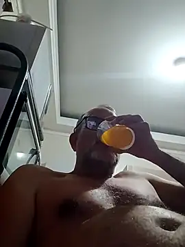 nard53 online show from March 2026 10:28:02 PM