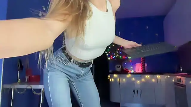 Jolienne online show from January 2026 07:06:02 PM