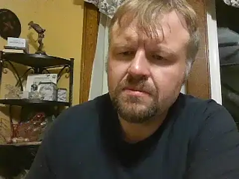 Snapshot of TheOneDonShaun chatting on December 2025 05:37:02 AM TheOneDonShaun online show from December 2025 05:37:02 AM