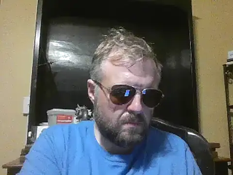 Snapshot of TheOneDonShaun chatting on June 2026 01:40:02 AM TheOneDonShaun online show from June 2026 01:40:02 AM