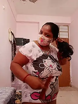 Snapshot of CUTE-LOVE-SWEETS chatting on June 2026 04:18:02 AM CUTE-LOVE-SWEETS online show from June 2026 04:18:02 AM