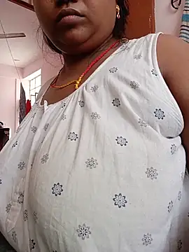 Snapshot of CUTE-LOVE-SWEETS chatting on June 2026 04:10:02 AM CUTE-LOVE-SWEETS online show from June 2026 04:10:02 AM