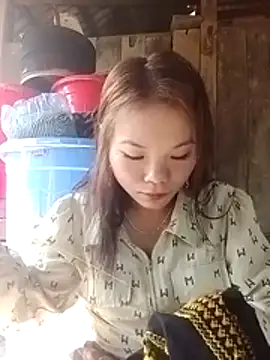 Snapshot of yu-zhen chatting on January 2026 07:35:02 AM yu-zhen online show from January 2026 07:35:02 AM