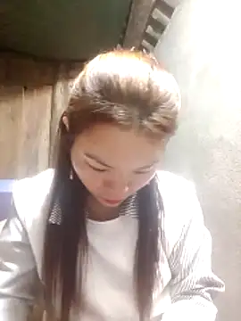 Snapshot of yu-zhen chatting on February 2026 02:21:02 PM yu-zhen online show from February 2026 02:21:02 PM