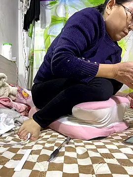 Yes-Baby-A online show from January 2026 11:01:01 AM