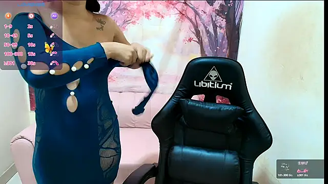 Snapshot of Emma_latinasexy18 chatting on February 2026 11:28:01 AM Emma latinasexy18 online show from February 2026 11:28:01 AM