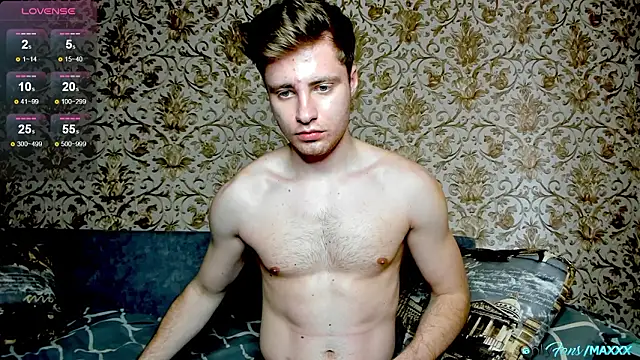 Maxhornyblondieman online show from March 2026 11:04:01 AM