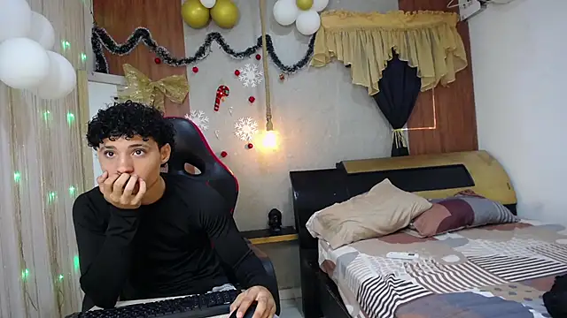 Snapshot of the_nugge chatting on December 2025 01:27:01 PM the nugge online show from December 2025 01:27:01 PM