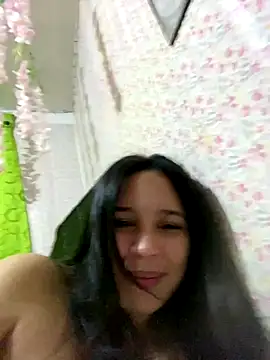 Esmerald 1111 online show from November 2025 01:33:02 PM