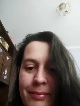 Snapshot of Liliakis chatting on November 2025 09:43:02 AM Liliakis online show from November 2025 09:43:02 AM