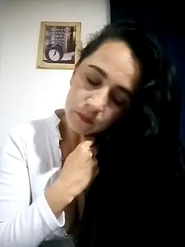 Snapshot of Sex_Annie chatting on November 2025 04:37:01 AM Sex Annie online show from November 2025 04:37:01 AM