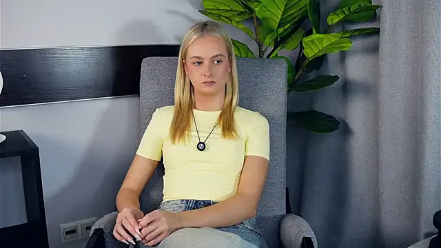 TheresaBreth online show from November 2025 10:09:01 AM