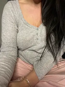 Snapshot of joliie_coquiine chatting on May 2026 11:25:02 PM joliie coquiine online show from May 2026 11:25:02 PM