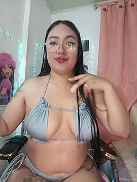 Snapshot of KatyVelvet07 chatting on May 2026 09:47:01 AM KatyVelvet07 online show from May 2026 09:47:01 AM