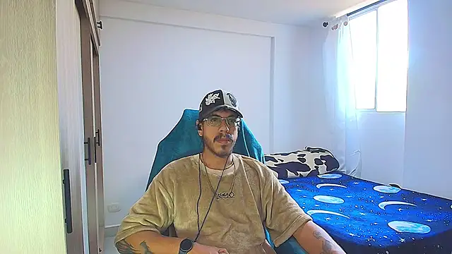 naitt  online show from December 2025 09:42:01 PM