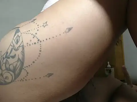 Snapshot of Valery_prinss chatting on November 2025 07:00:02 AM Valery prinss online show from November 2025 07:00:02 AM