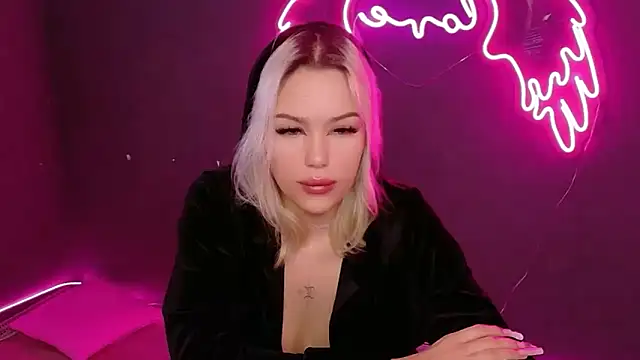 Snapshot of _shy_angel chatting on November 2025 12:31:02 PM shy angel online show from November 2025 12:31:02 PM