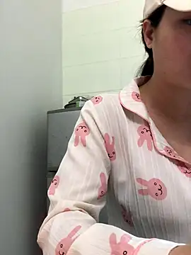 Miumiu95x online show from December 2025 07:35:01 AM