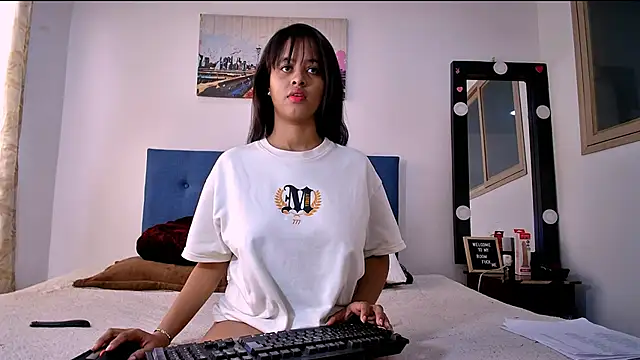 Shara Soul online show from November 2025 02:42:01 PM