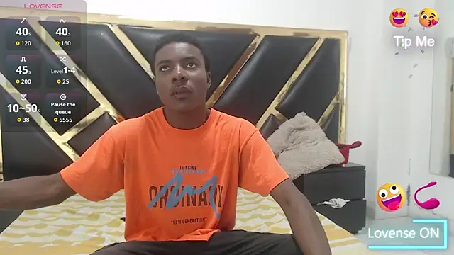 NoahJhonson69 online show from January 2026 07:07:02 PM