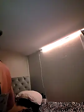 Snapshot of Drowning667 chatting on March 2026 04:18:02 AM Drowning667 online show from March 2026 04:18:02 AM