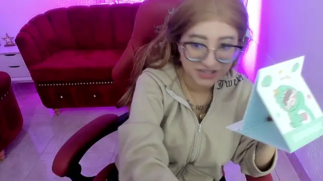 Snapshot of yuyu_m chatting on November 2025 02:43:02 PM yuyu m online show from November 2025 02:43:02 PM