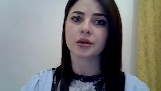 Darkroseq online show from November 2025 05:46:02 PM