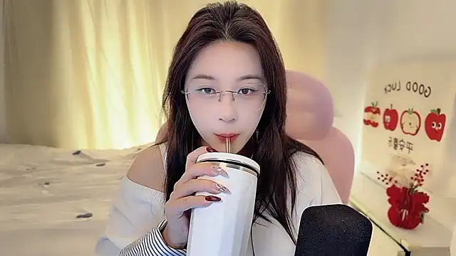 TTtia  online show from March 2026 02:18:01 AM