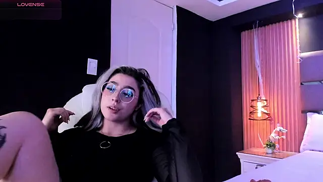 GabyRose9 online show from April 2026 07:44:02 PM