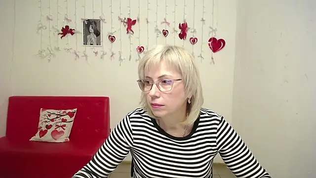 LaurenWishy online show from February 2026 05:31:01 PM