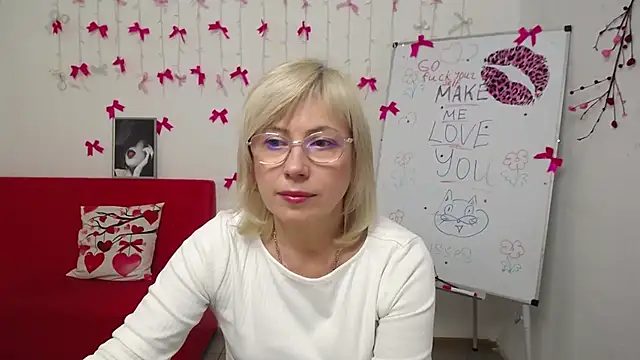 LaurenWishy online show from March 2026 06:25:01 PM